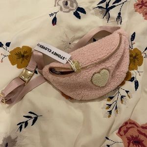 Cozy rose Fanny pack Stoney clover lane
